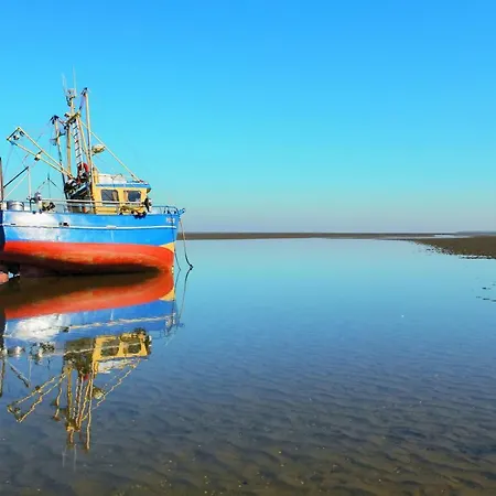Semesterbostad Gud Jard Nr 36 - Design-ferienhaus Mit Exklusiver Ausstattung *